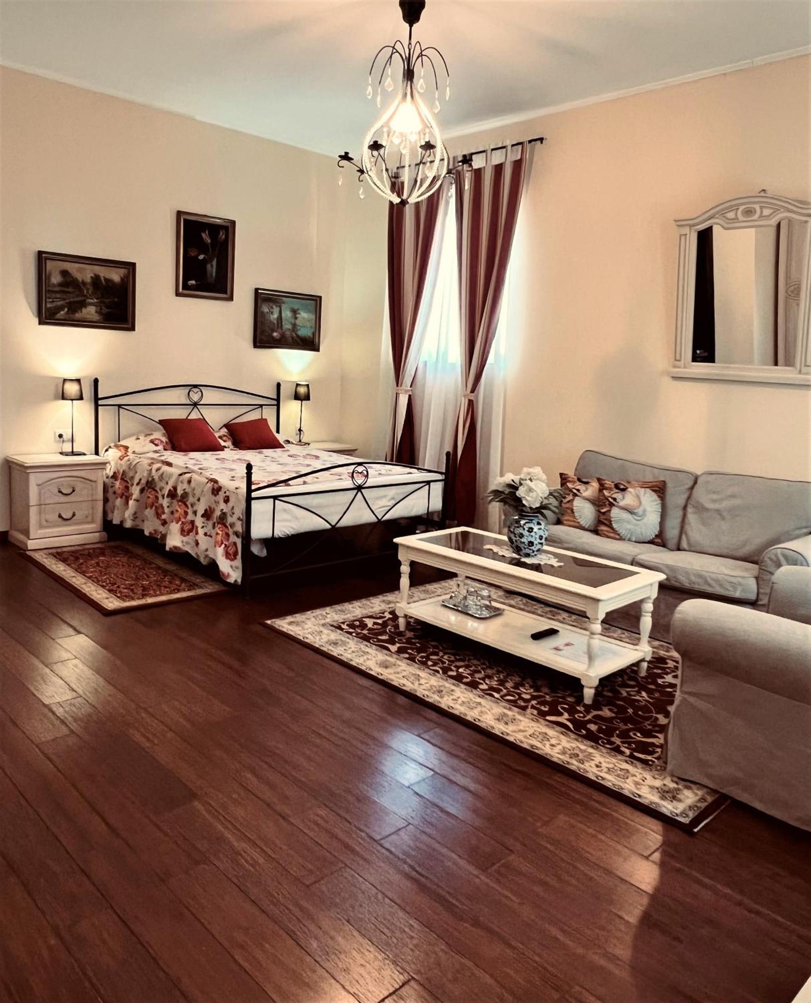 Park Villa - Boutique Hotel Timisoara Ngoại thất bức ảnh